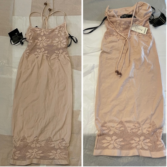 NWT! Bebe Lace Floral Halter Dress Size M/L Nylon, Stretch - Picture 1 of 10